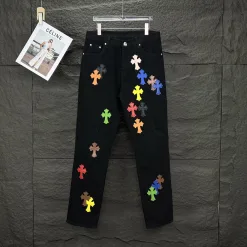 Hochwertige Chrome Hearts Jeans im Black Washed Style