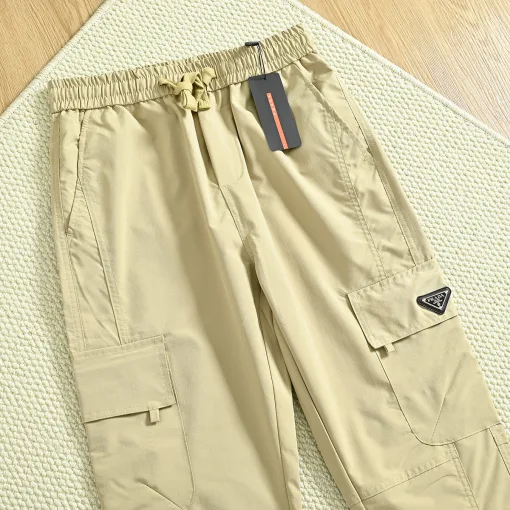 Luxus Prada Hose Khaki Nylon Atmungsaktiv Stil