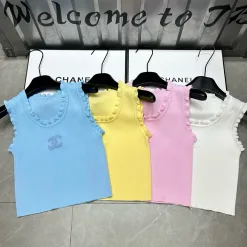 Hochwertige Chanel-Weste in blauem Strick-Stickerei-Stil