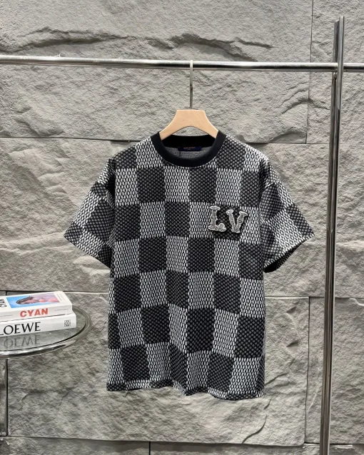 Luxuriöser Louis Vuitton Kurzarm-Printstil