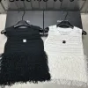 Hochwertige Chanel Weste im schwarzen Strickstil