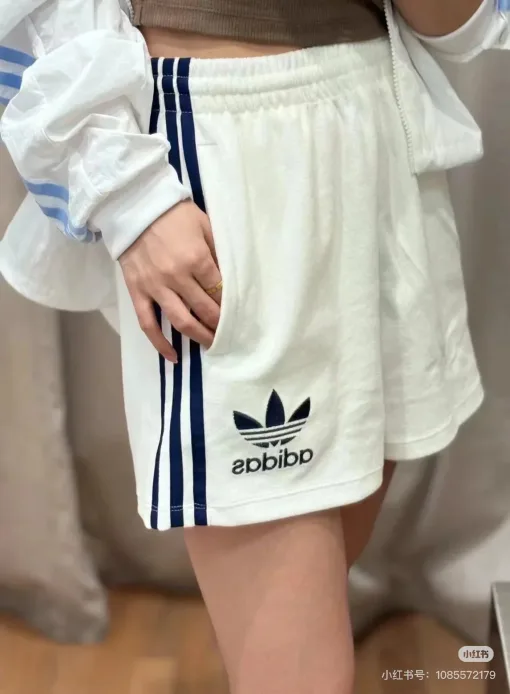 Hochwertiges Adidas Shirt Blau Atmungsaktive Kollektion