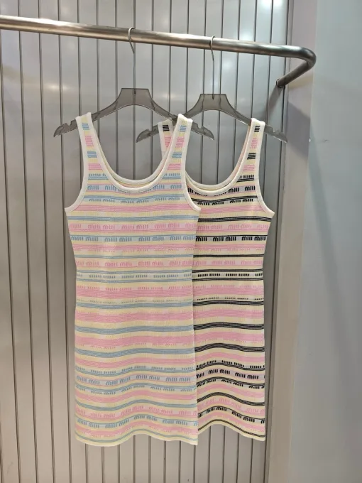 Luxus-Weste von Miu Miu im schwarzen Jacquard-Stil