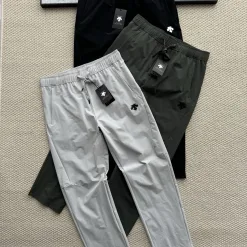 Hochwertige Descente-Hose in Grau, atmungsaktiver Stil