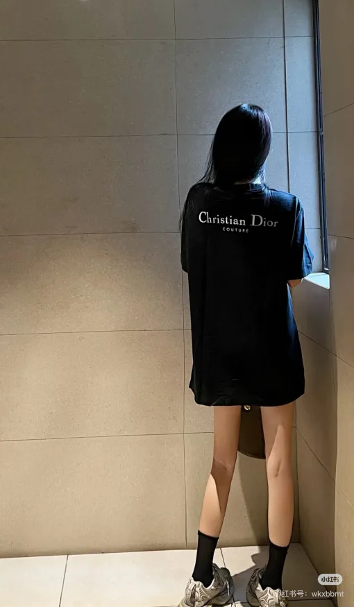 Luxus-Kollektion mit kurzen Ärmeln und schwarzem Baumwolldruck von Dior