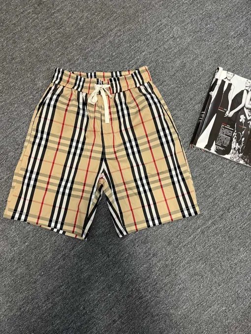 Luxus-Shorts von Burberry aus schwarzer Baumwolle im Streifenstil