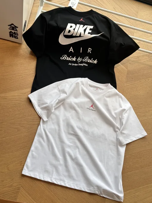 Bestseller Jordan Kurzarm-T-Shirts im schwarzen Stickstil