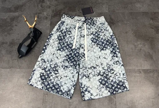 Premium Louis Vuitton Shorts im blauen Denim-Print-Stil