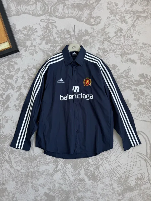 Premium Balenciaga Langarmshirt im schwarzen Logo-Stil