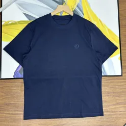 Luxuriöse Lululemon Kurzarm-Kollektion aus weißer Baumwolle