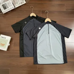 Luxuriöse Descente Kurzarm-Kollektion aus atmungsaktivem Polyester in Grau