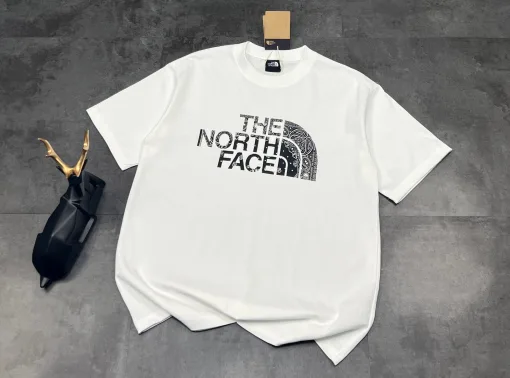 Luxuriöses Kurzarmhemd von The North Face aus der Classic Collection in Weiß