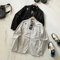 Bestseller Descente Mäntel Schwarz Atmungsaktive Kollektion