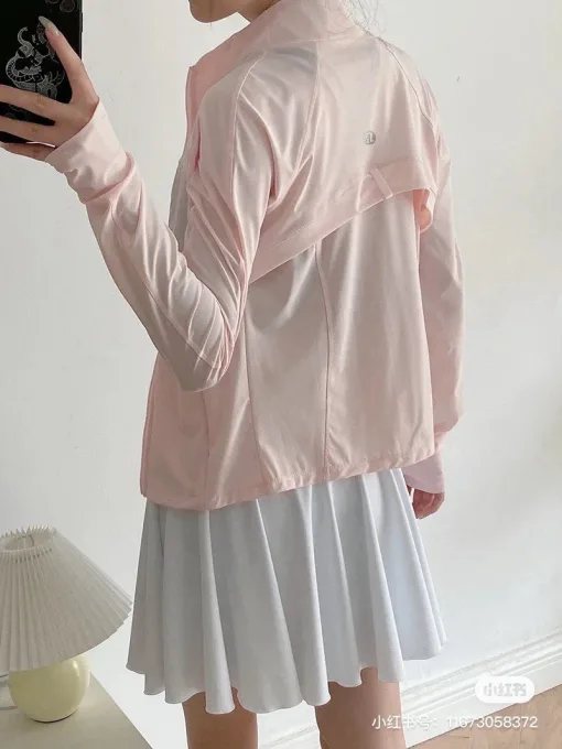 Hochwertige Sonnenschutzkleidung von Lululemon, weiße, atmungsaktive Seidenkollektion