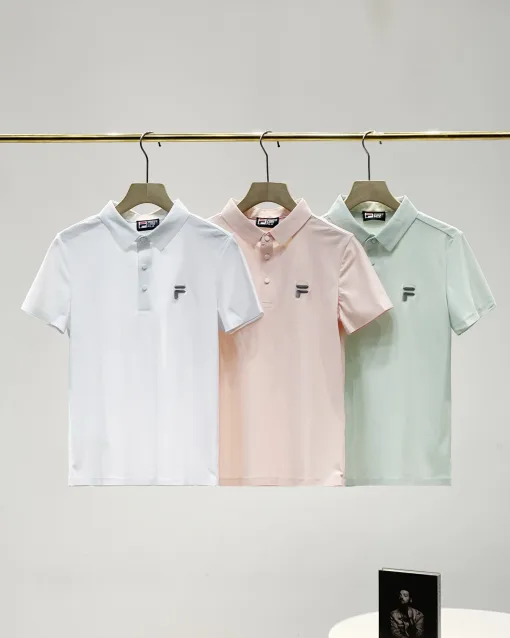 Hochwertiges Fila Kurzarmshirt aus weißer Seide, lässiger Luxus