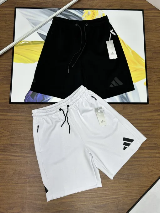 Hochwertige Adidas Shorts aus schwarzer Baumwolle im klassischen Stil