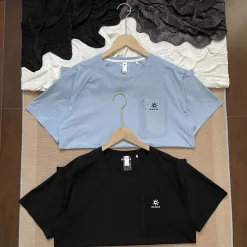 Luxury Express Kurzarm Schwarz Seide Minimalistischer Stil