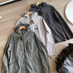 Premium Patagonia Mäntel Grau Nylon Atmungsaktive Kollektion