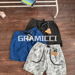 Luxus-Shorts Ami aus weißem Nylon im Oversize-Stil