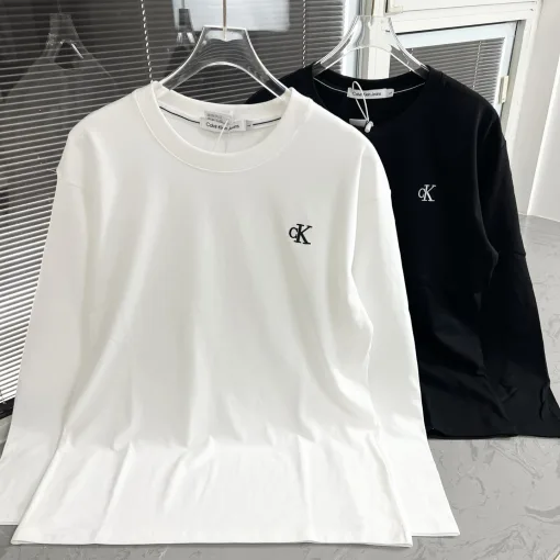 Premium Calvin Klein Langarmshirt aus schwarzer Baumwolle im Casual Style
