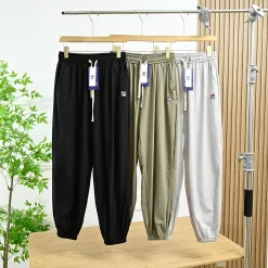 Luxuriöse Freizeithose von Fila in Schwarz aus Seide im Casual Style