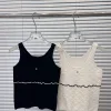 Hochwertige Chanel Weste im schwarzen Strickstil