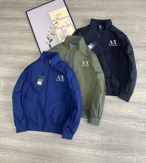 Premium Armani Mantel Schwarz Klassischer Stil