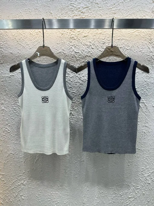 Bestseller Loewe Weste im Strick-Logo-Stil