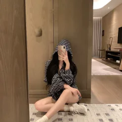 Premium-Shorts-Kollektion von Fendi