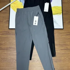 Luxuriöse Lululemon-Hose in Schwarz, atmungsaktive Kollektion