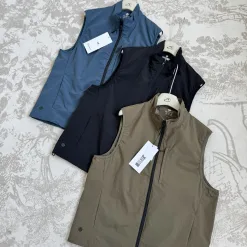 Luxuriöse Lululemon Weste in Schwarz, atmungsaktive Kollektion
