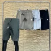 Luxuriöse Descente-Shorts aus grüner Seide, atmungsaktiver Stil