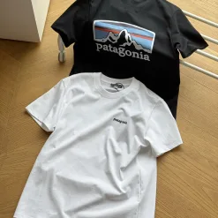 Bestseller: Patagonia Kurzarmhemd in Schwarz mit Baumwolldruck