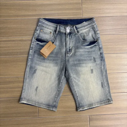Hochwertige Burberry-Shorts aus Denim der klassischen Kollektion