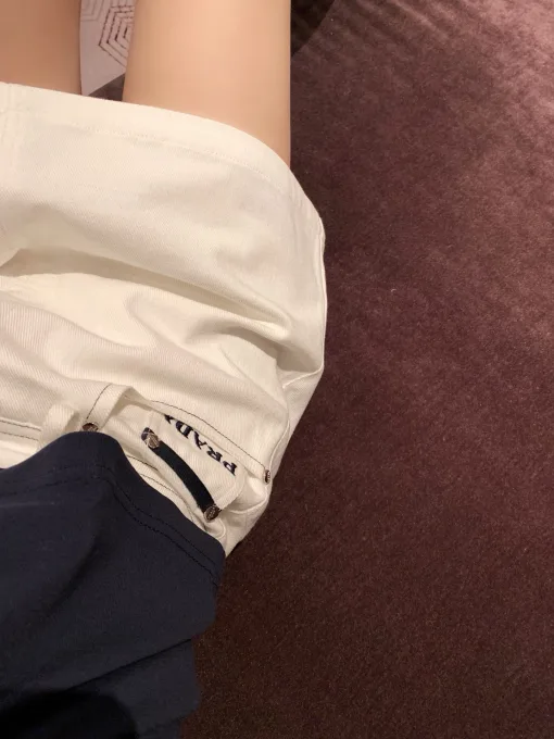 Premium Qualität Prada Kurzer Rock Schwarz Leder Bestickt Luxus