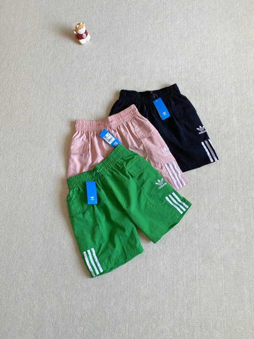 Premium Adidas Shorts im Retro-Stil