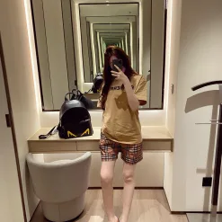 Bestseller Burberry Kurzarm-Kollektion in Khaki-Karo