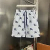Luxus-Shorts von Burberry im Monogramm-Stil in Weiß