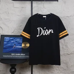 Hochwertiger Dior Kurzarmpullover aus schwarzer Baumwolle im Monogramm-Stil