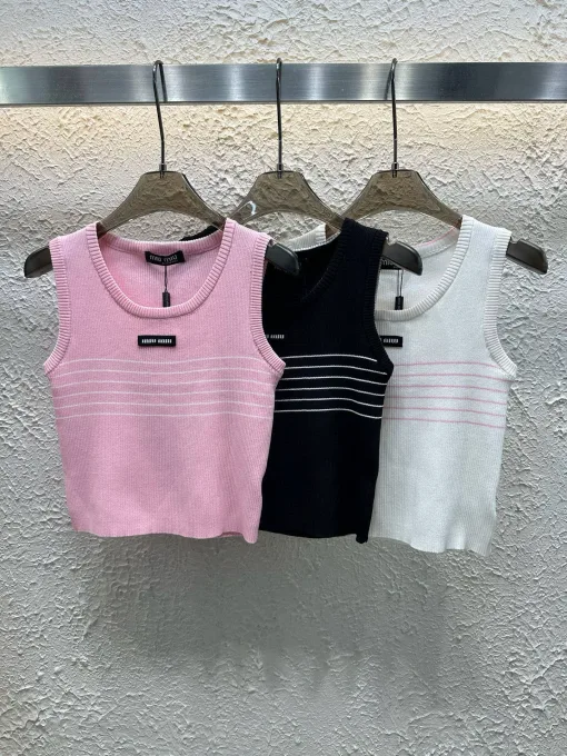 Premium Miu Miu Weste in Rosa mit Logo-Strick