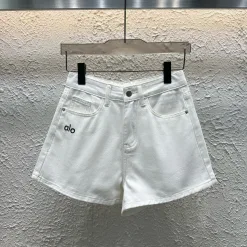 Hochwertige Alo-Shorts aus weißer Denim-Kollektion mit Stickerei