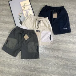 Premium The North Face Shorts Schwarze Nylon-Logokollektion
