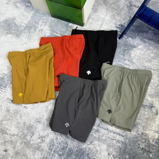 Premium Descente Shorts Schwarzes Nylon Casual Kollektion