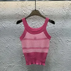Hochwertige Chanel Weste im Pink-Strick-Stil