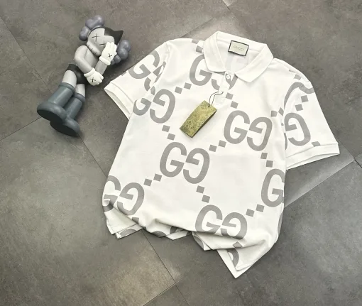 Hochwertige Gucci Kurzarm-T-Shirts aus schwarzer Baumwolle im klassischen Stil