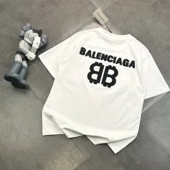 Premium Balenciaga Kurzarm Schwarz Baumwolle Stickerei Stil