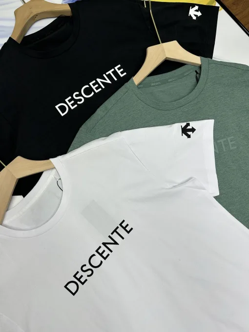 Premium Descente Kurzarm Schwarz Baumwolle Atmungsaktiv Stil