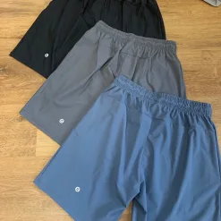 Bestseller Lululemon Shorts Schwarz Nylon Atmungsaktiv Luxus