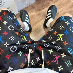 Premium Louis Vuitton Shorts Schwarzes Logo Luxus