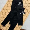Luxuriöse Descente-Hose aus schwarzer Seide, atmungsaktiver Stil